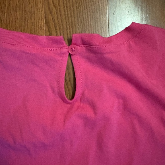 J. Crew Vibrant Pink Short Sleeve Top. Size medium. NWT - Picture 6 of 7